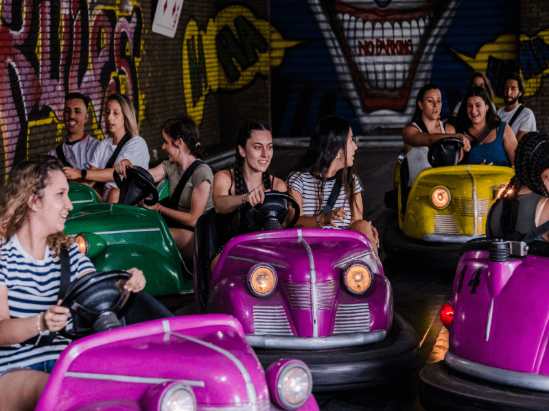 Día completo en Parque Warner con traslado en autobús desde Méndez Álvaro