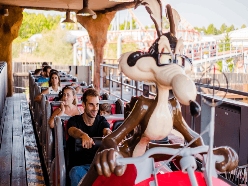 Traslado a Parque Warner desde Madrid - Príncipe Pío